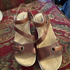 Halsa Womens Size 7 Denia Brown Soft Leather Hook And Loop Strappy Sandals